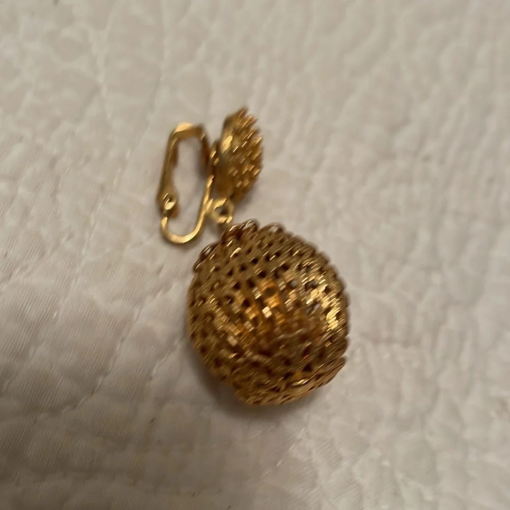 Coro Gold-Tone Filigree Clip-On Ball Earrings - Picture 3 of 8